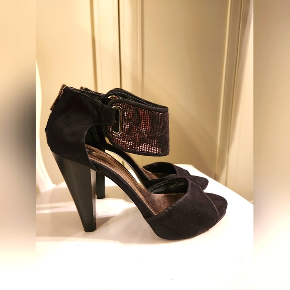 Metalic Glitter Straps Zara Heels. - Picture 4 of 5